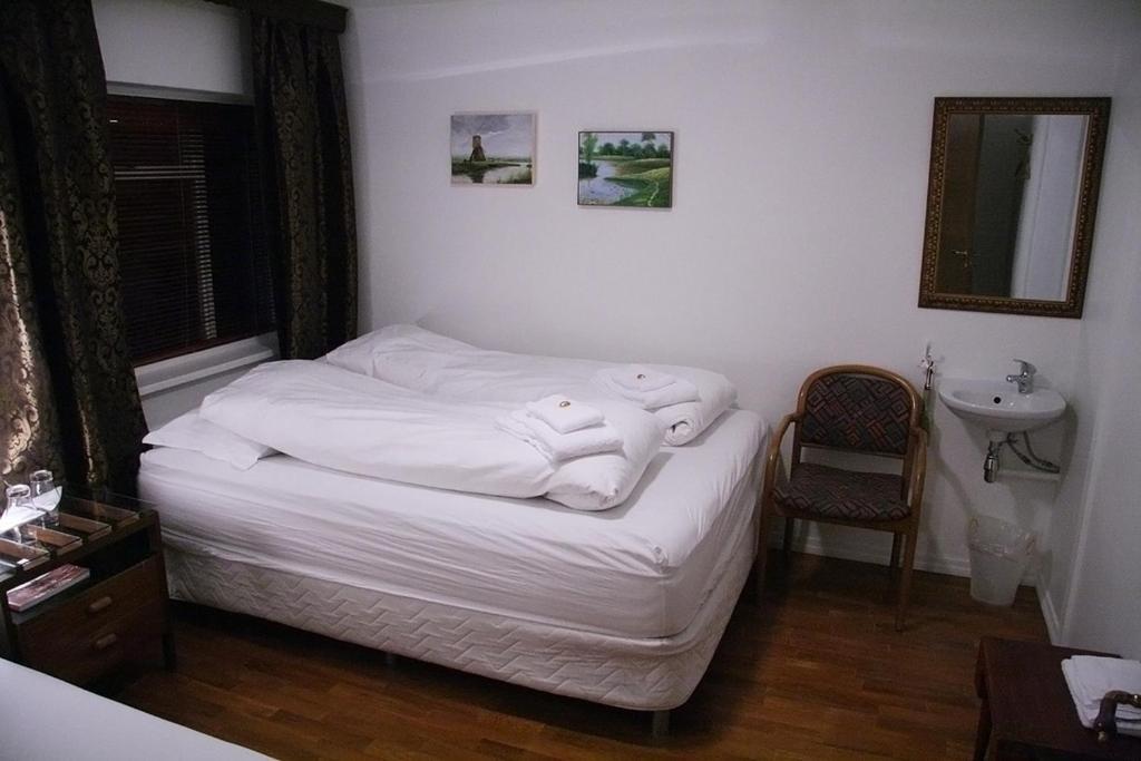 Husavik Guesthouse Værelse billede